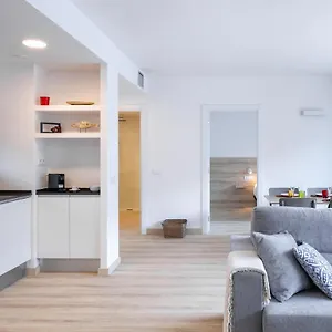 apartaments-la-rosella.catalonia-hotels.com/